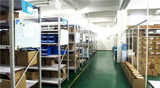 喬偉倉(cāng)庫(kù)一角